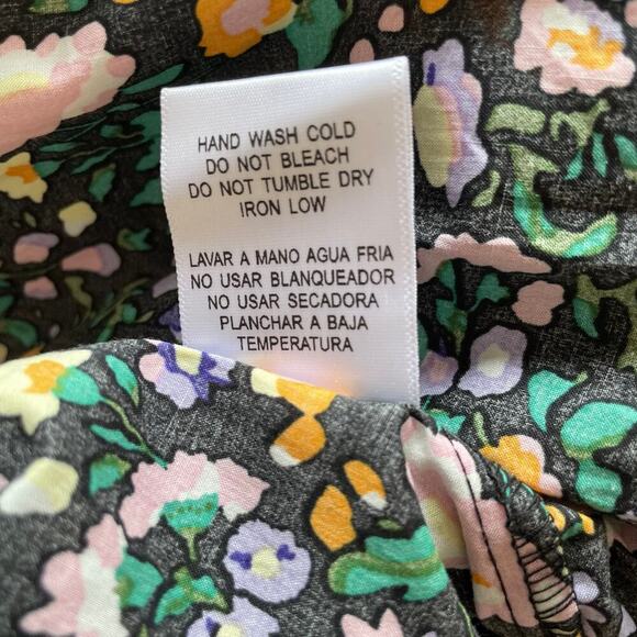 Hyacinth House by Tuckernuck Samantha Midi Dress Floral Smocked Size Medium NEW - Picture 11 of 11